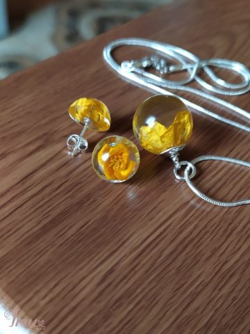 imusau.lt | parduodama Rankų darbo su gėlytėmis